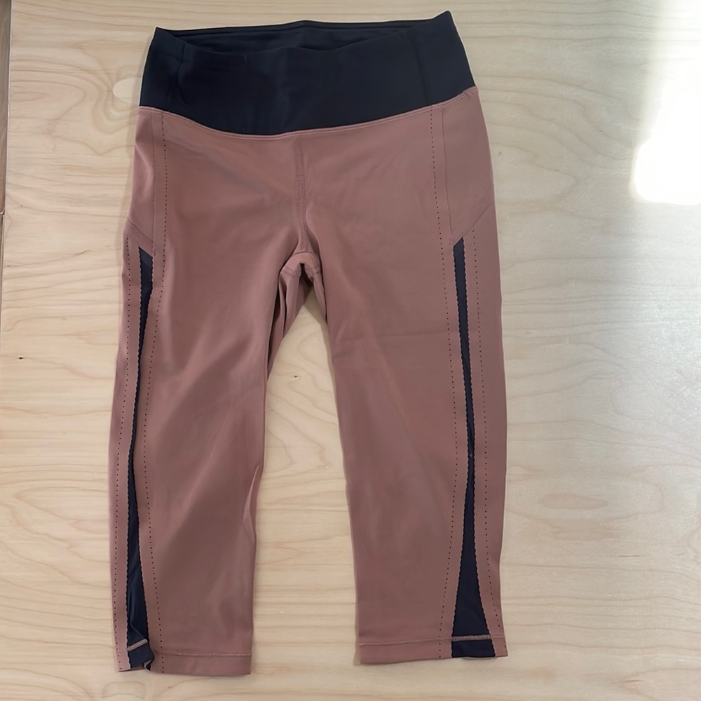 Lululemon Smooth Stride crop pant 17"